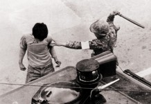 김욱, 『아주 낯선 상식』.