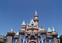 커트 앤더슨, 『판타지랜드』.