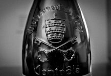 에이모 토울스, 『모스크바의 신사 』.